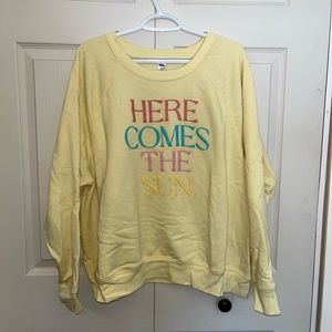 Old navy Crewneck sweatshirt. Worn twice. Fleece inside.